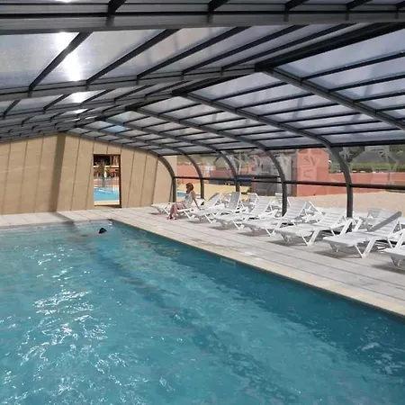 3 Etoiles - Piscine - Efb0gh *